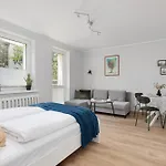 Beautiful Retro 536 For 6 People In By Renters Appartement