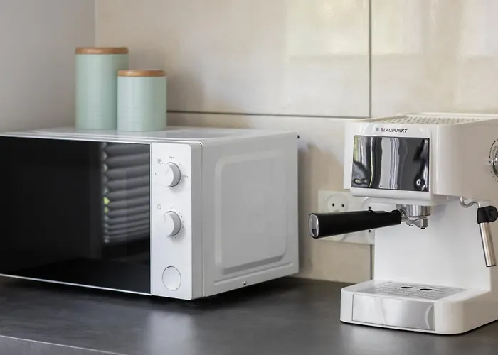 Beautiful Retro 536 For 6 People In By Renters 公寓